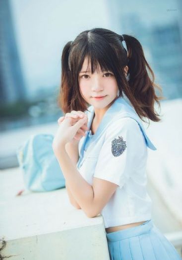 欧美街头时尚美女_HD神马在线观看